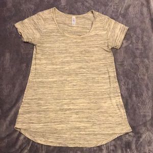 Lularoe Classic Tee in Cream Space Dye